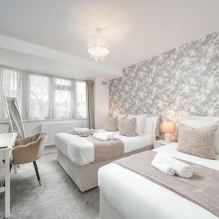 Lux 3Bed Near Wembley With Parking By Oceana Group - Sleeps 8 Apartment ฮาร์โรว์ ภายนอก รูปภาพ