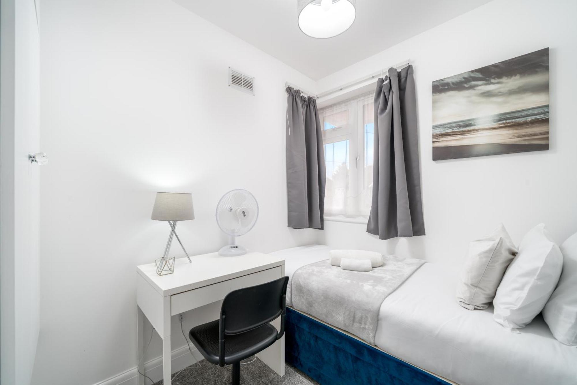Lux 3Bed Near Wembley With Parking By Oceana Group - Sleeps 8 Apartment ฮาร์โรว์ ภายนอก รูปภาพ